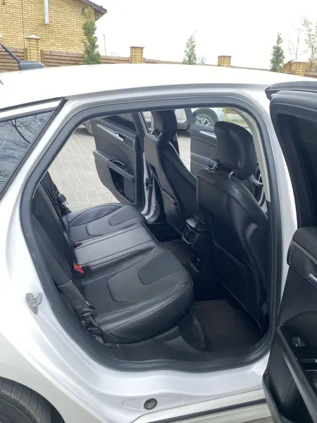 Ford Fusion, 2014