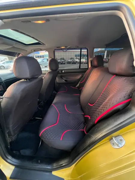 Volkswagen Golf, 2000