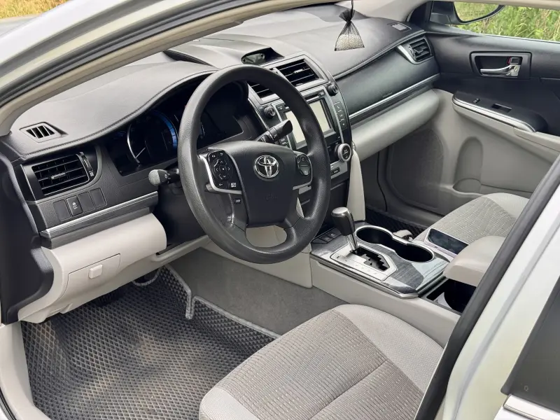 Toyota Camry, 2012