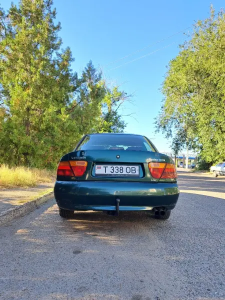 Mitsubishi Carisma, 1998