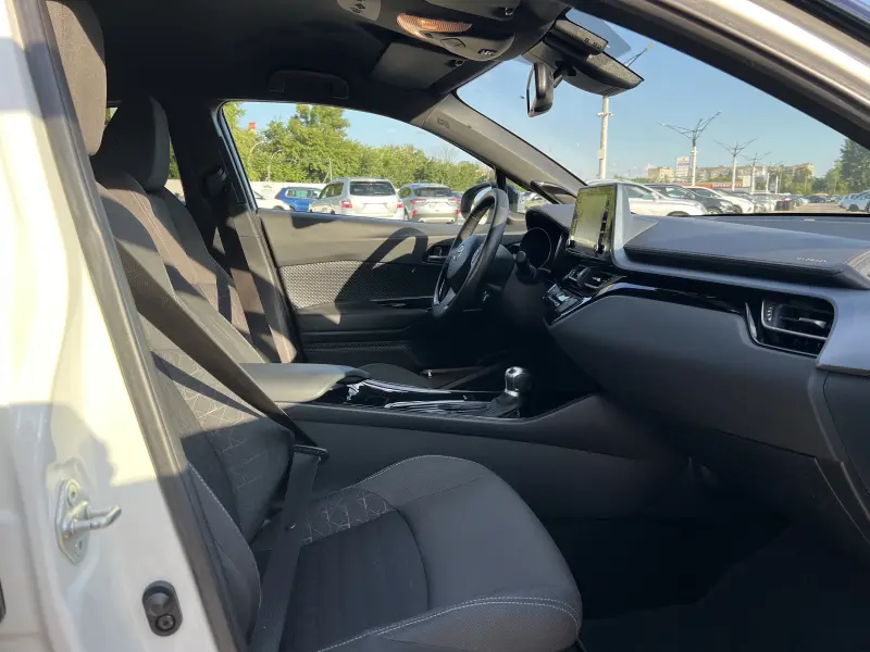 Toyota C-HR, 2020