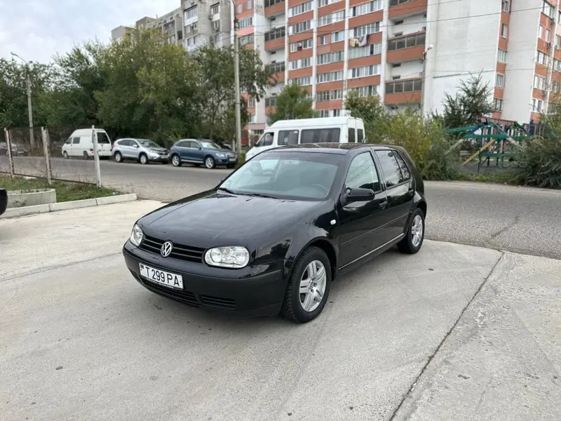 Volkswagen Golf, 2003