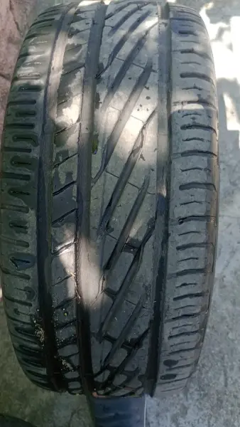 Продам летнюю резину R16 Uniroyal