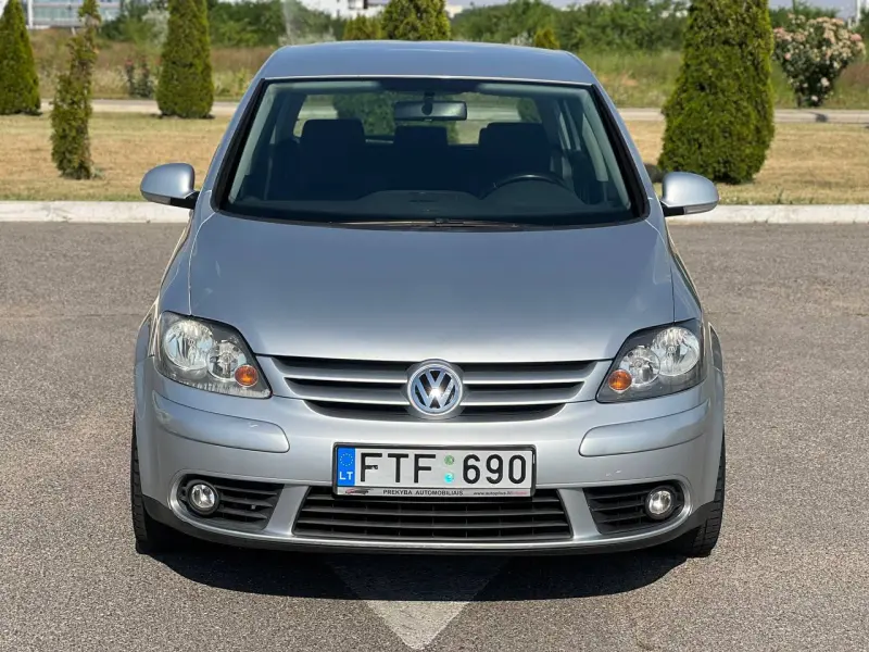 Volkswagen Golf, 2005