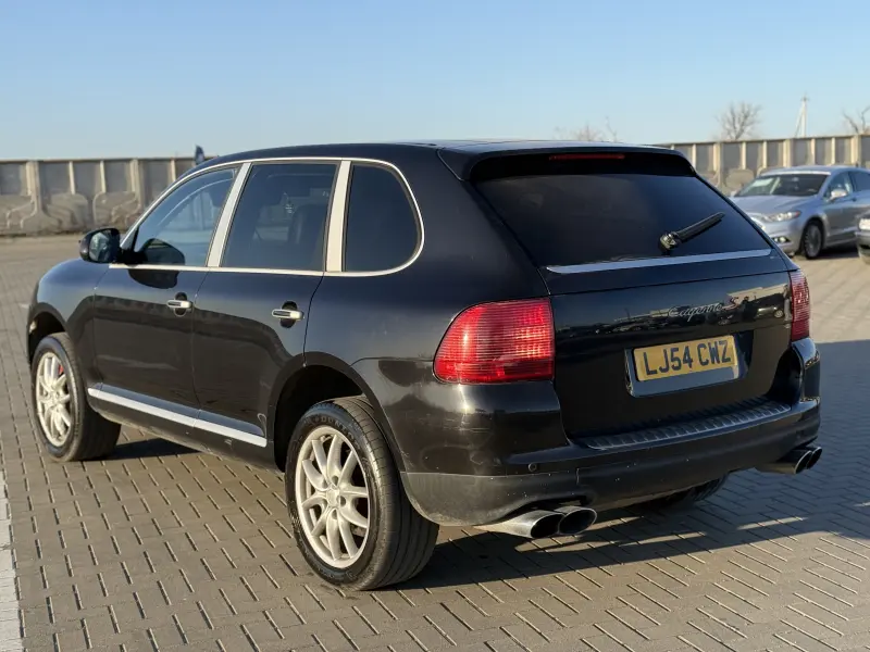 Porsche Cayenne, 2005