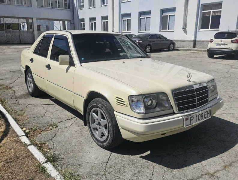 Mercedes-Benz W124, 1994