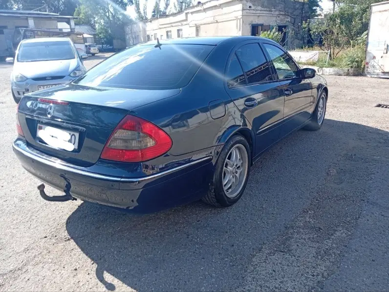 Mercedes-Benz E-Class, 2005