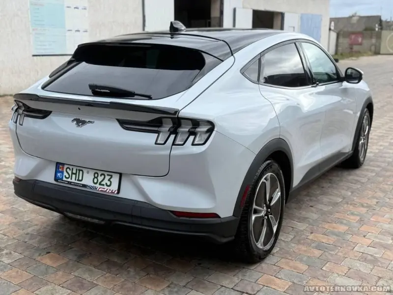 Ford Mustang, 2021