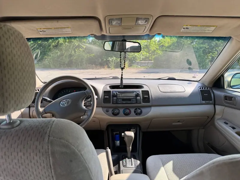 Toyota Camry, 2004