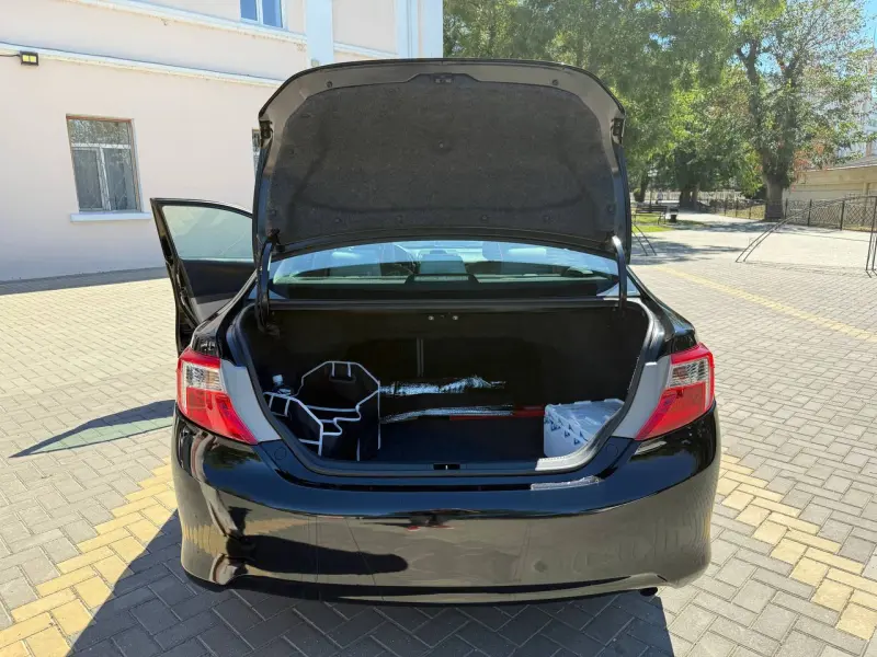 Toyota Camry, 2012