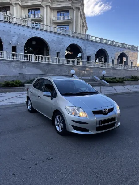 Toyota Auris, 2009
