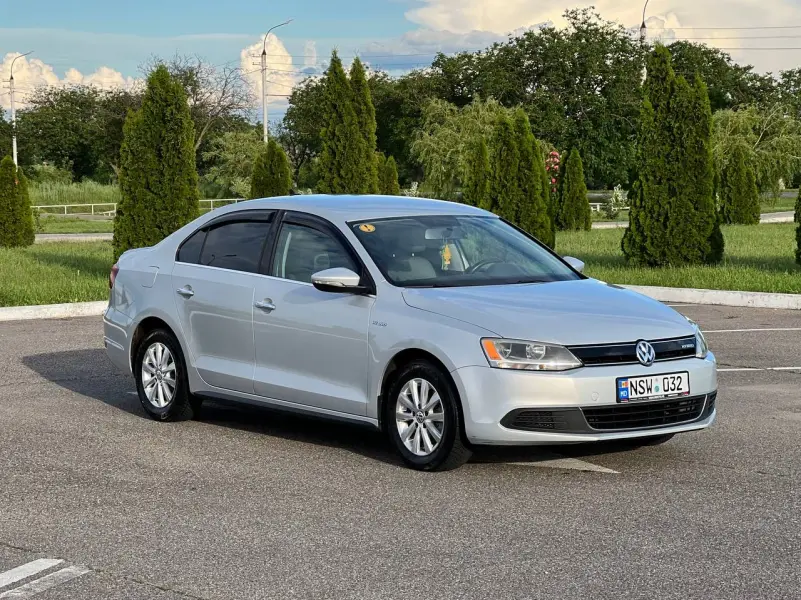 Volkswagen Jetta, 2013