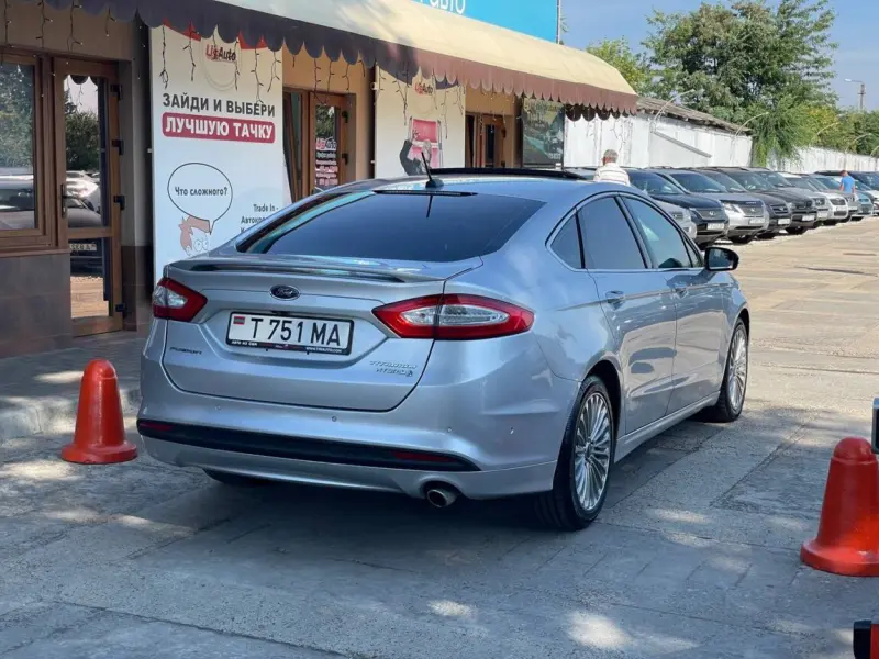 Ford Fusion, 2014