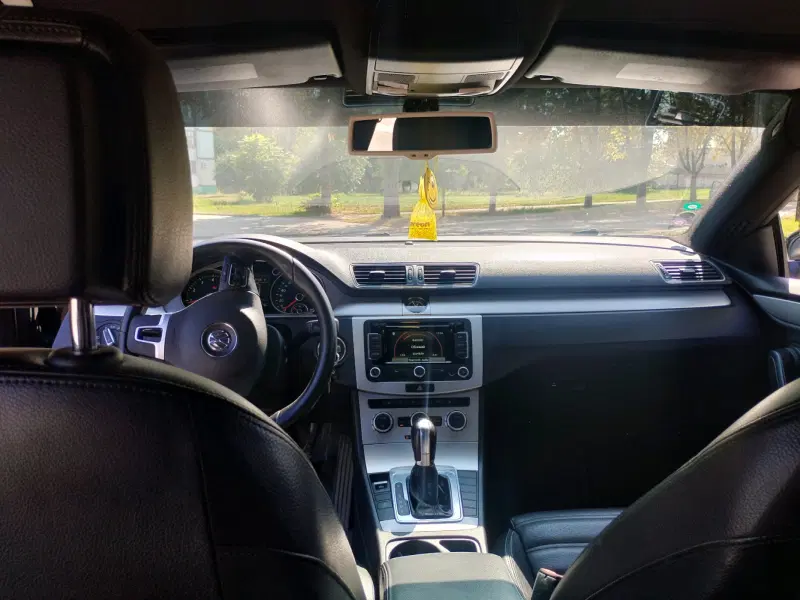 Volkswagen Passat, 2012