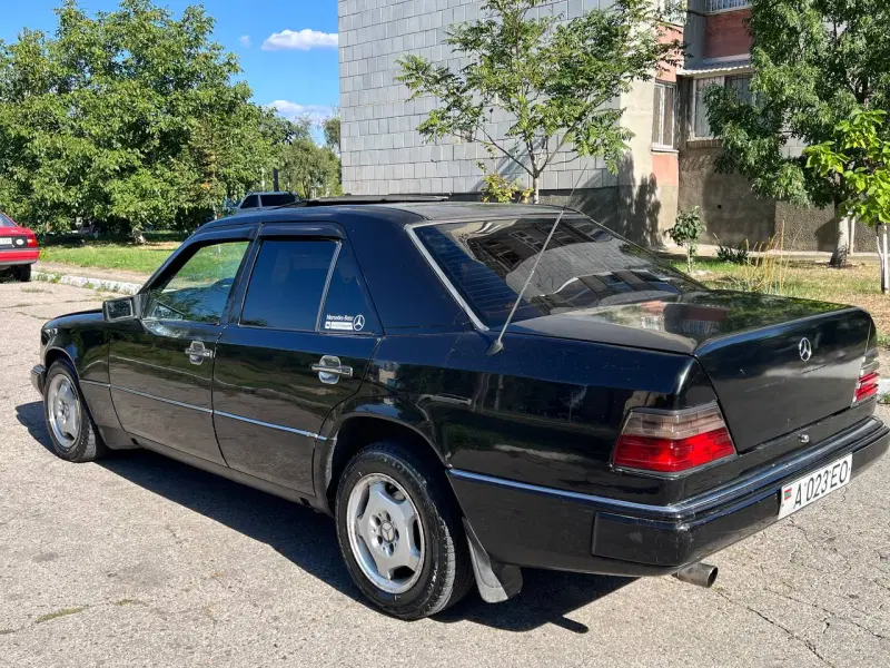 Mercedes-Benz E-Class, 1994