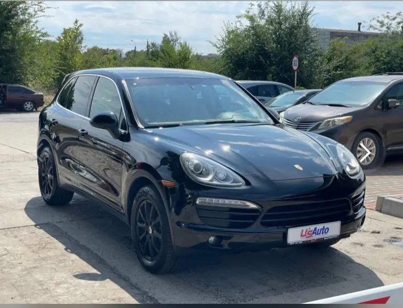Porsche Cayenne, 2011