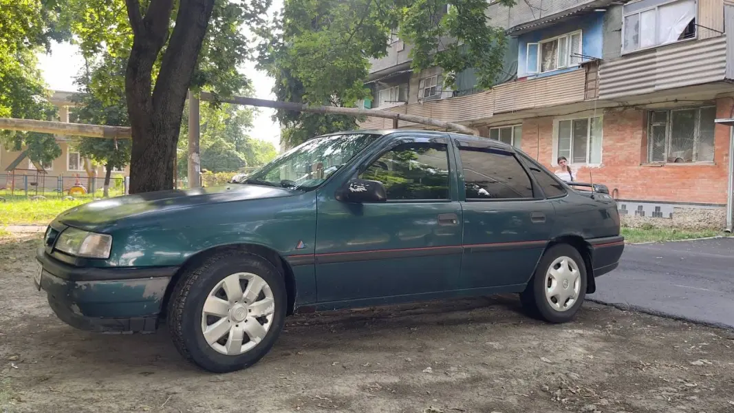 Opel Vectra, 1994