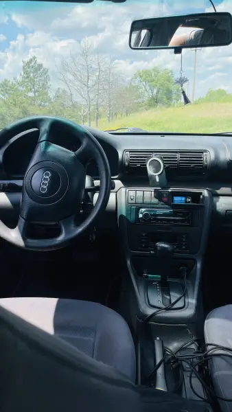 Audi A4, 1998