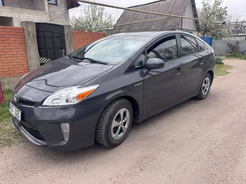 Toyota Prius, 2015