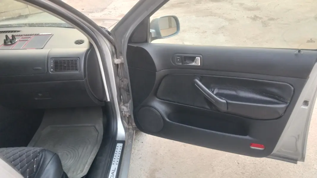 Volkswagen Golf, 2002