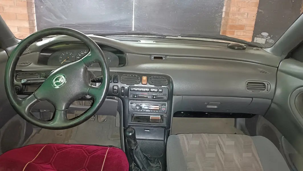 Mazda 626, 1992