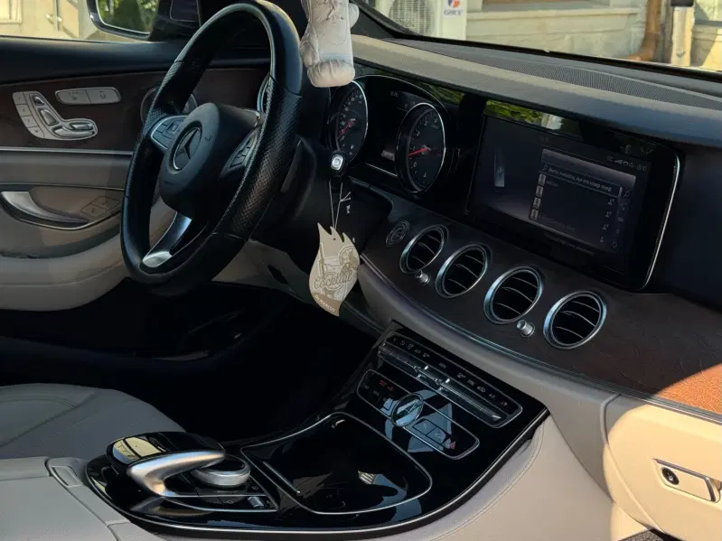 Mercedes-Benz E-Class, 2017