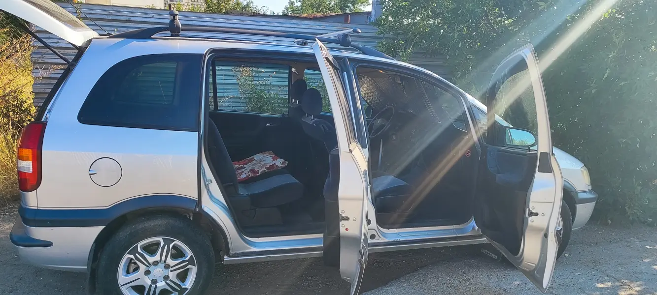 Opel Zafira, 2002