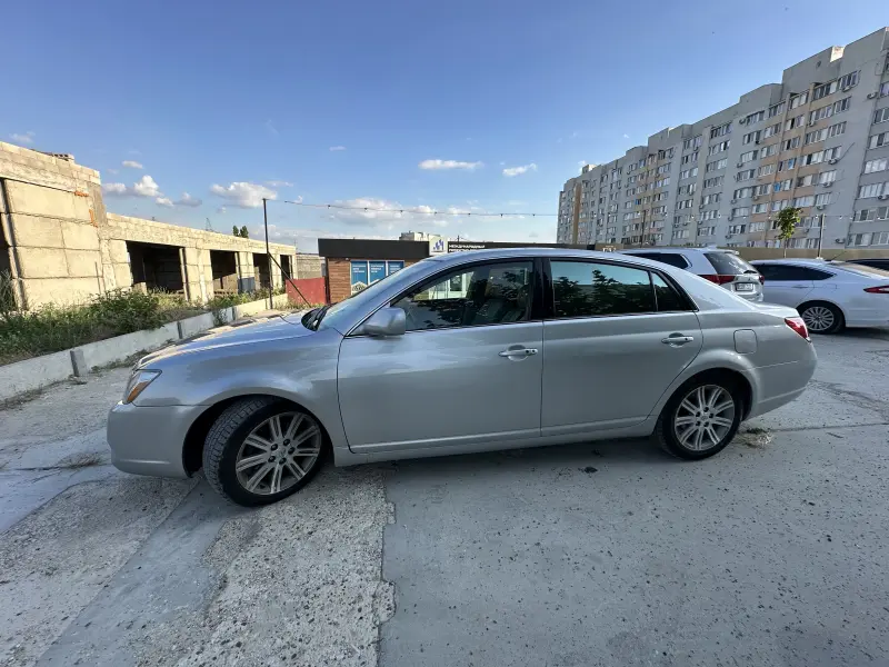 Toyota Avalon, 2006
