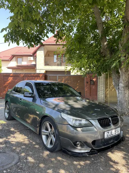 BMW 5 Series, 2004