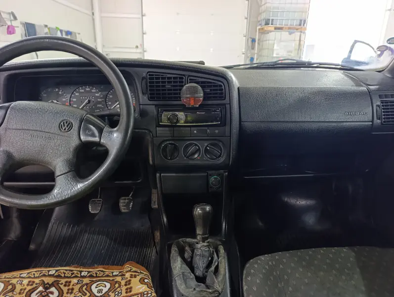 Volkswagen Passat, 1994