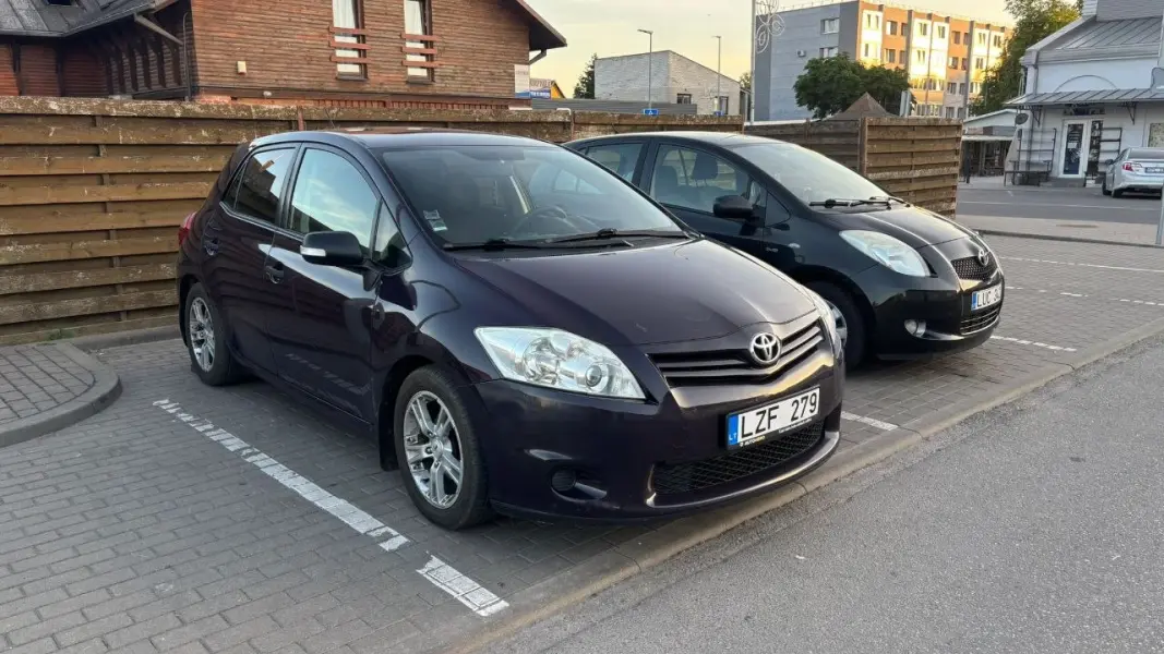 Toyota Auris, 2012