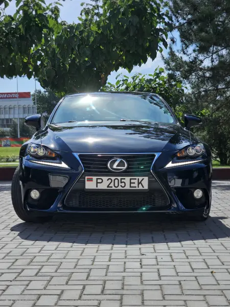 Lexus IS, 2014