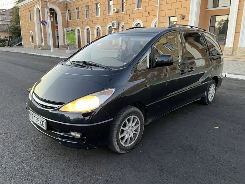 Toyota Previa, 2002