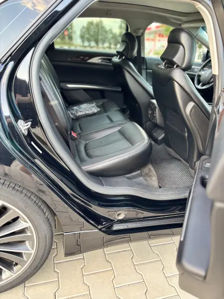 Lincoln MKZ, 2015