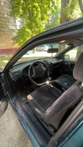 Opel Vectra, 1994