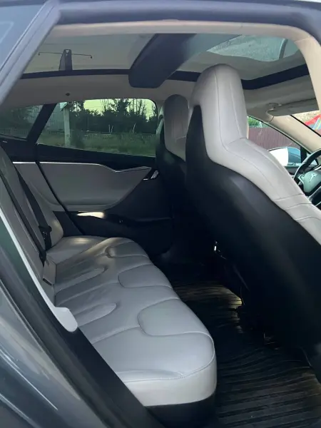 TESLA S, 2014
