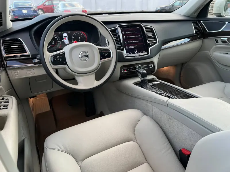 Volvo XC90, 2016