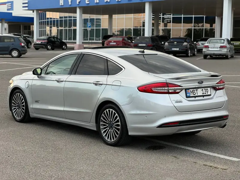 Ford Fusion, 2017