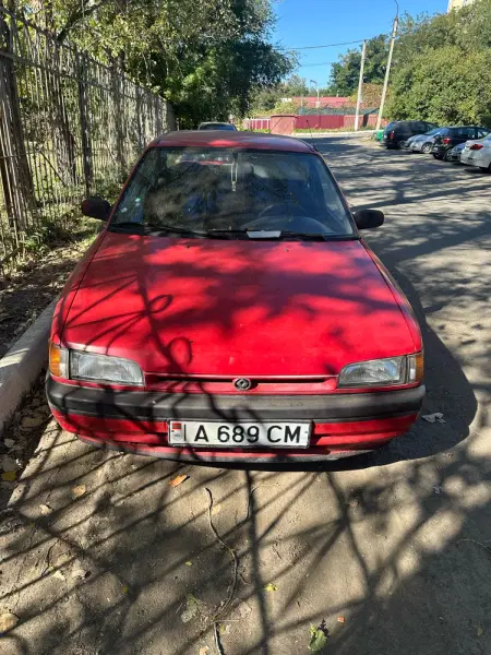 Mazda 323, 1993