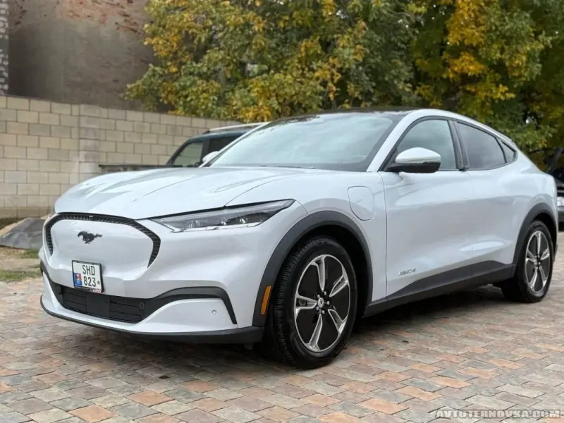 Ford Mustang, 2021