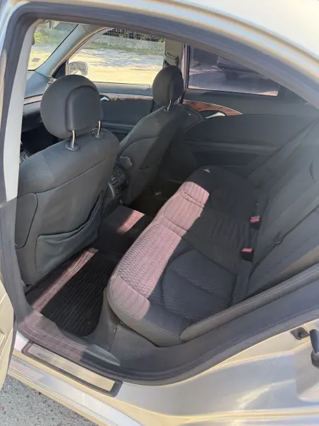 Mercedes-Benz E-Class, 2004