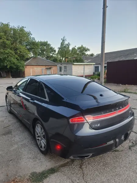 Lincoln MKZ, 2014