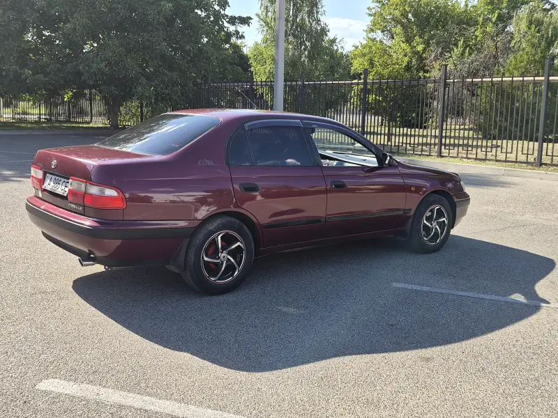 Toyota Carina, 1995
