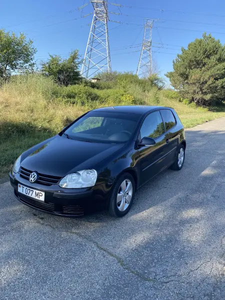Volkswagen Golf, 2004