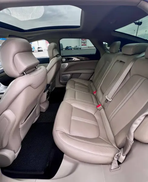 Lincoln MKZ, 2017