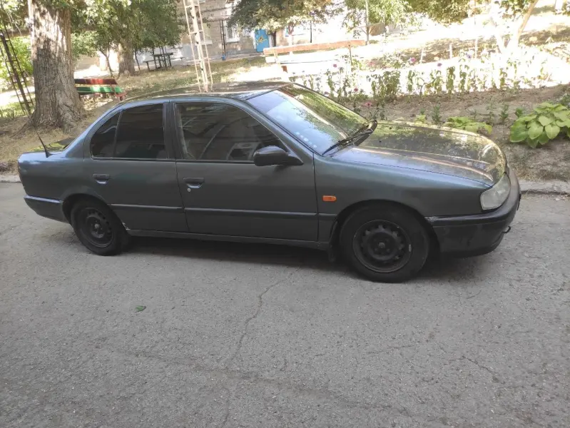 Nissan Primera, 1994