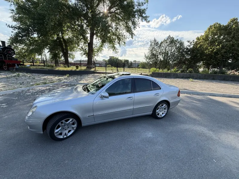 Mercedes-Benz E-Class, 2006