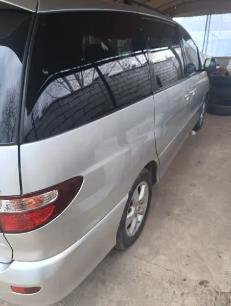Toyota Previa, 2002
