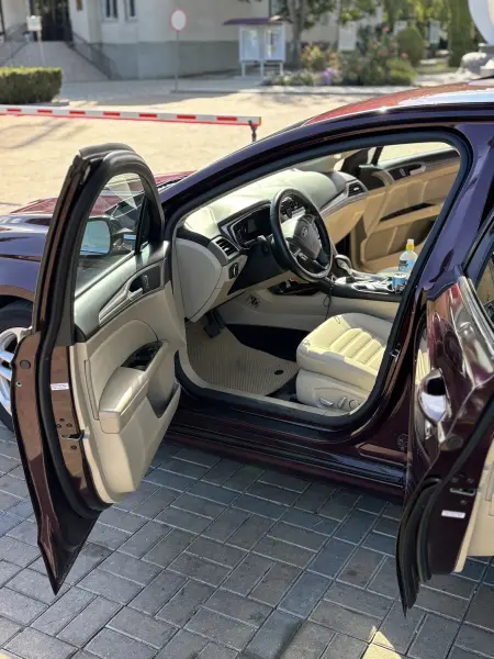 Ford Fusion, 2013