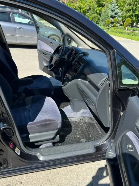 Honda Stream, 2001